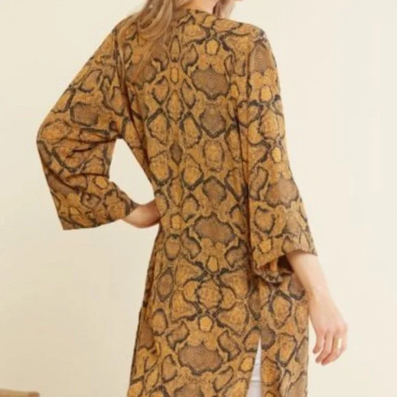 * | Allison Joy | snake print kimono. Size XS/S. - Picture 1 of 7